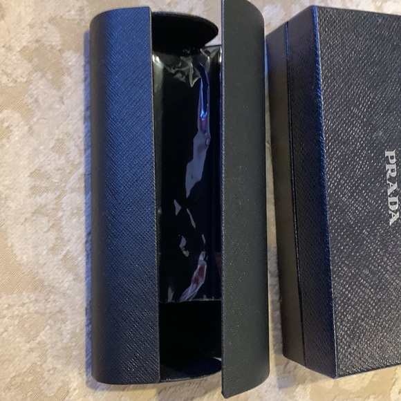 Women’s grass from Prada - Picture 5 of 5